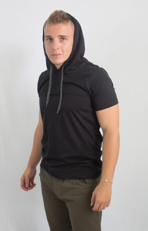 Camiseta Con Capucha